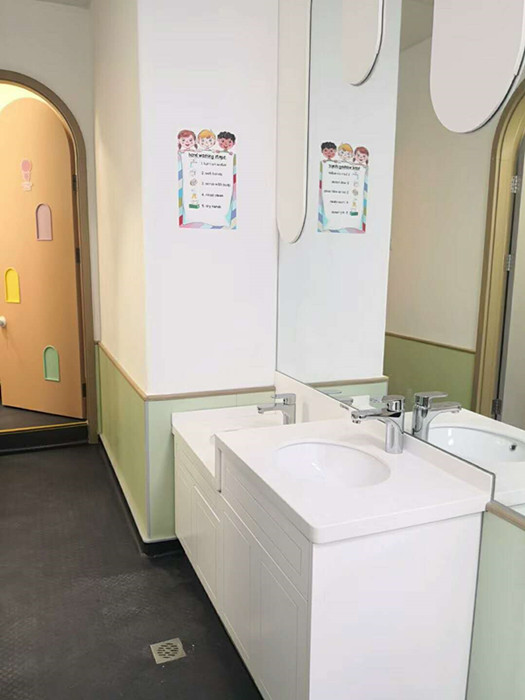 一連鎖教育機構(gòu)地面拼花工程驗收成功